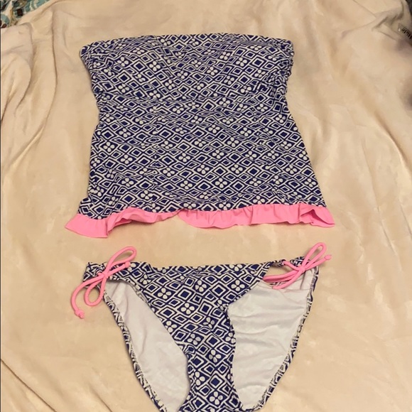 Tankini - Picture 1 of 2